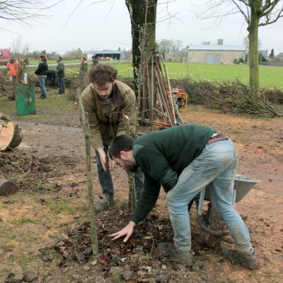 Omnibus | Poupry, le seuil du cimetière