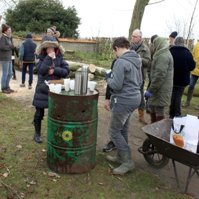 Omnibus | Poupry, le seuil du cimetière