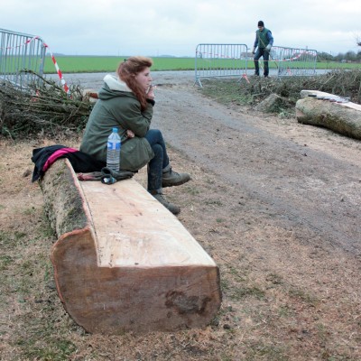 Omnibus | Poupry, le seuil du cimetière