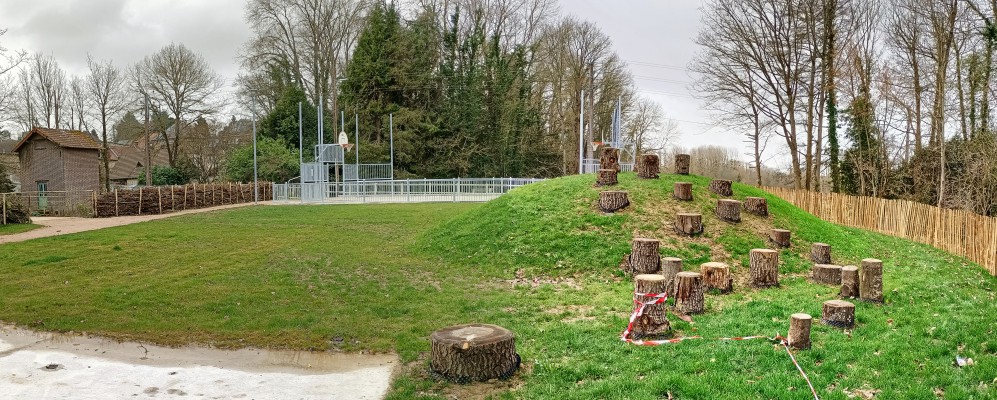 Omnibus | Rugles, l’Île aux Ados